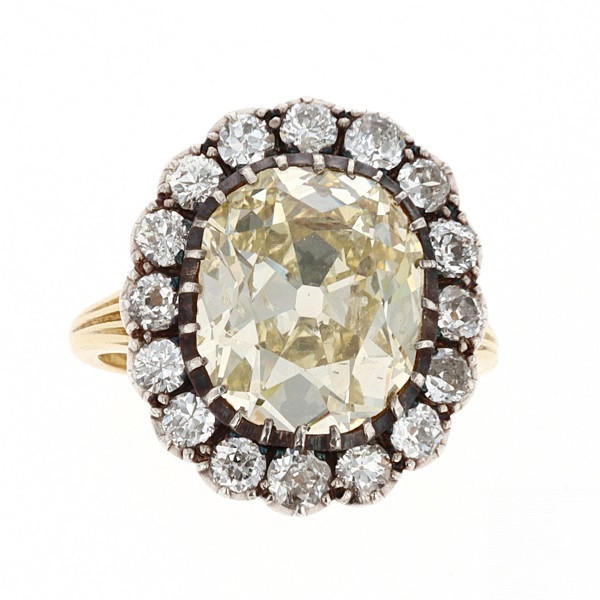 example of a cushion cut