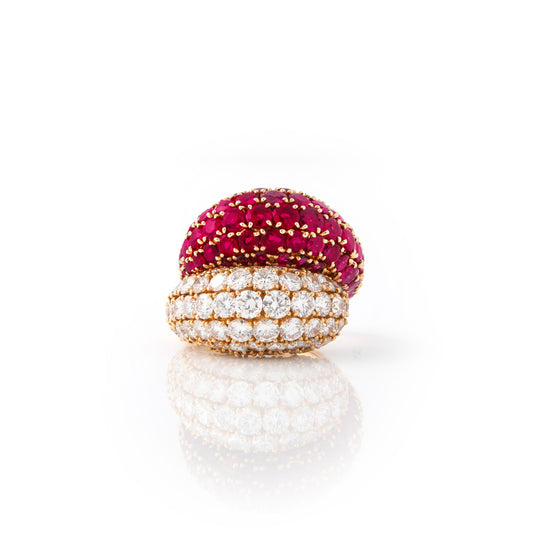 Van Cleef & Arpels 1960s 18KT Yellow Gold Ruby & Diamond Ring front view