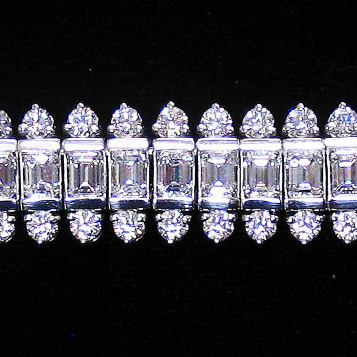 1960s Platinum Diamond Bracelet close-up of diamonds