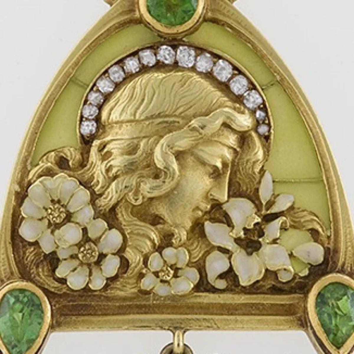 Art Nouveau 18KT Yellow Gold Diamond, Enamel, Natural Pearl & Peridot Necklace close-up details