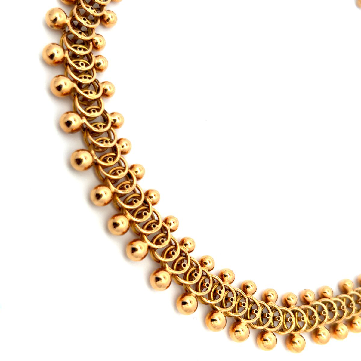 1950s 18KT Yellow Gold Necklace close-up details