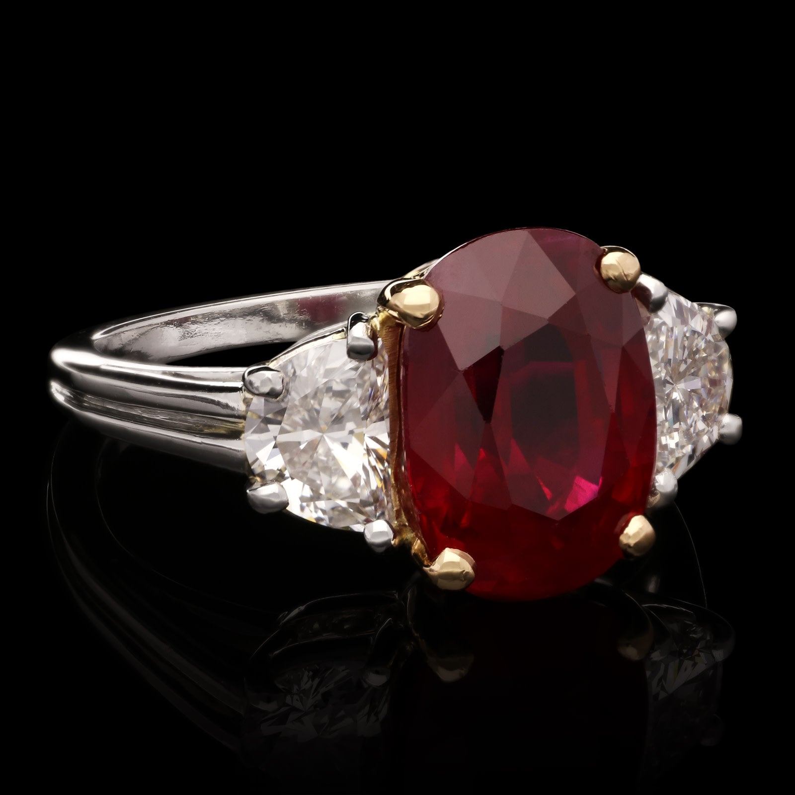 Oscar Heyman 1980s Platinum & Yellow Gold Ruby Ring front side view