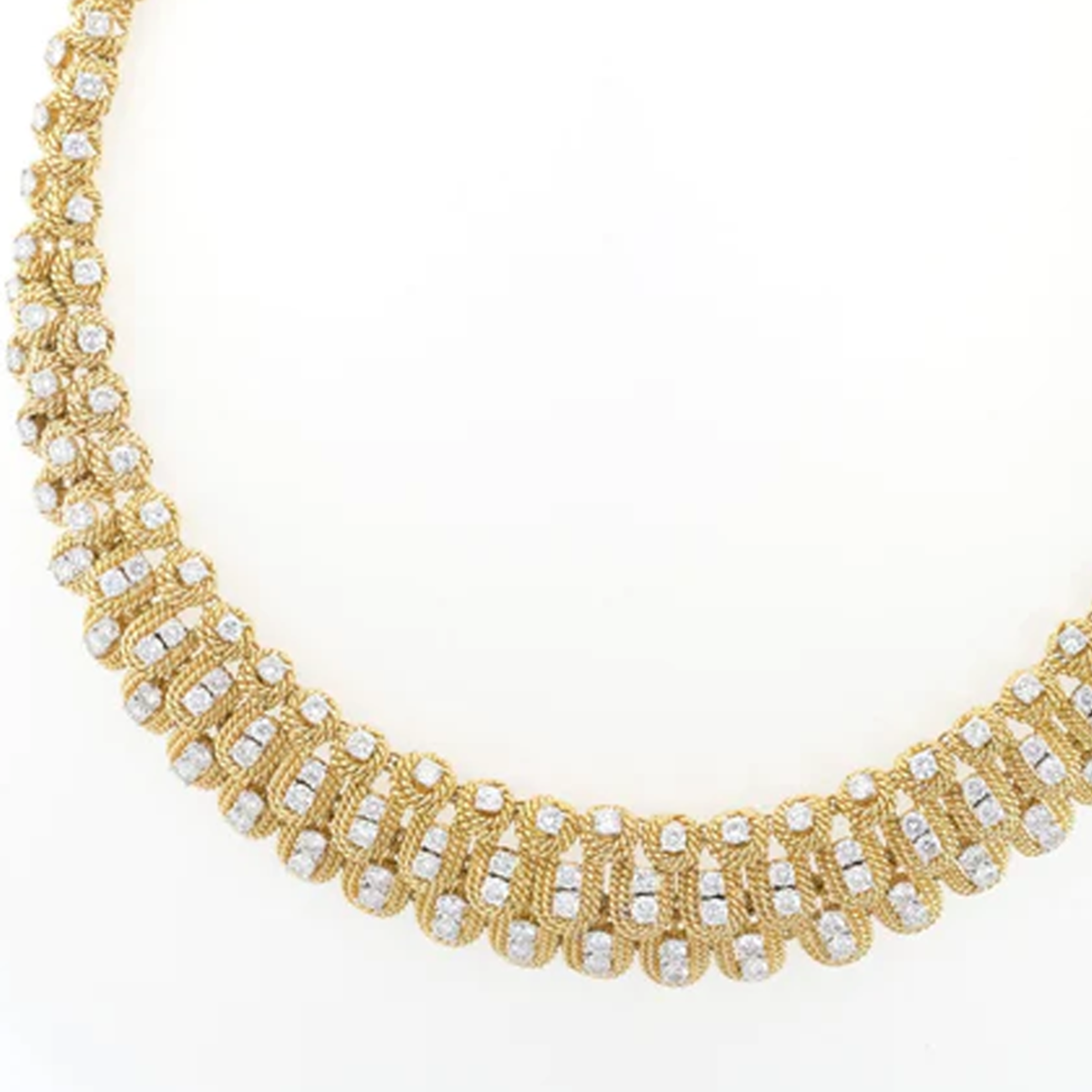 Circa 1950s 18KT Yellow Gold Diamond Rope Collar Necklace close-up front view