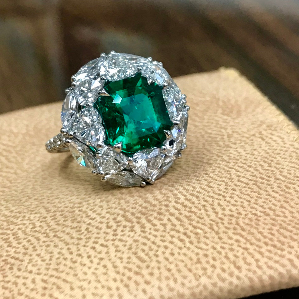 Post-1980s Platinum Emerald & Diamond Ring front view