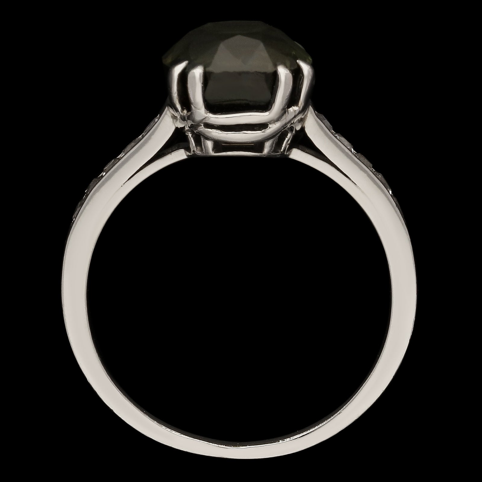 JE Caldwell Art Deco Platinum Alexandrite Color Change Ring profile view