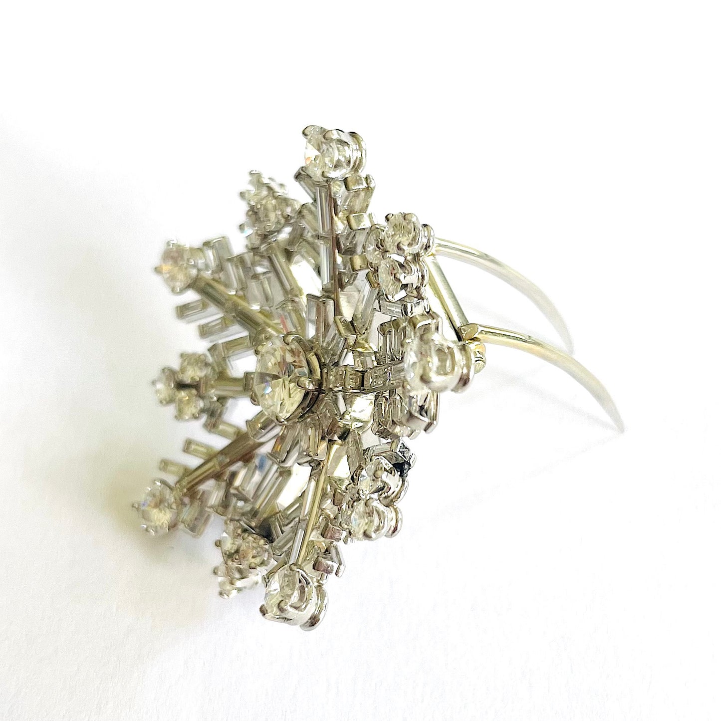 French 1960s Platinum Diamond Snowflake Brooch side