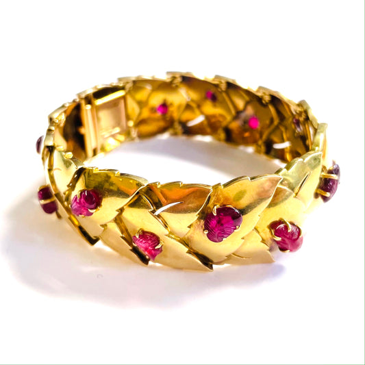 French 1940s 18KT Yellow Gold Ruby Bracelet front