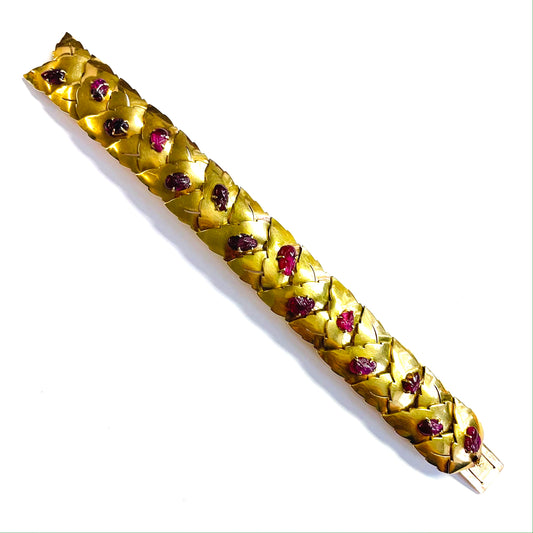 French 1940s 18KT Yellow Gold Ruby Bracelet front