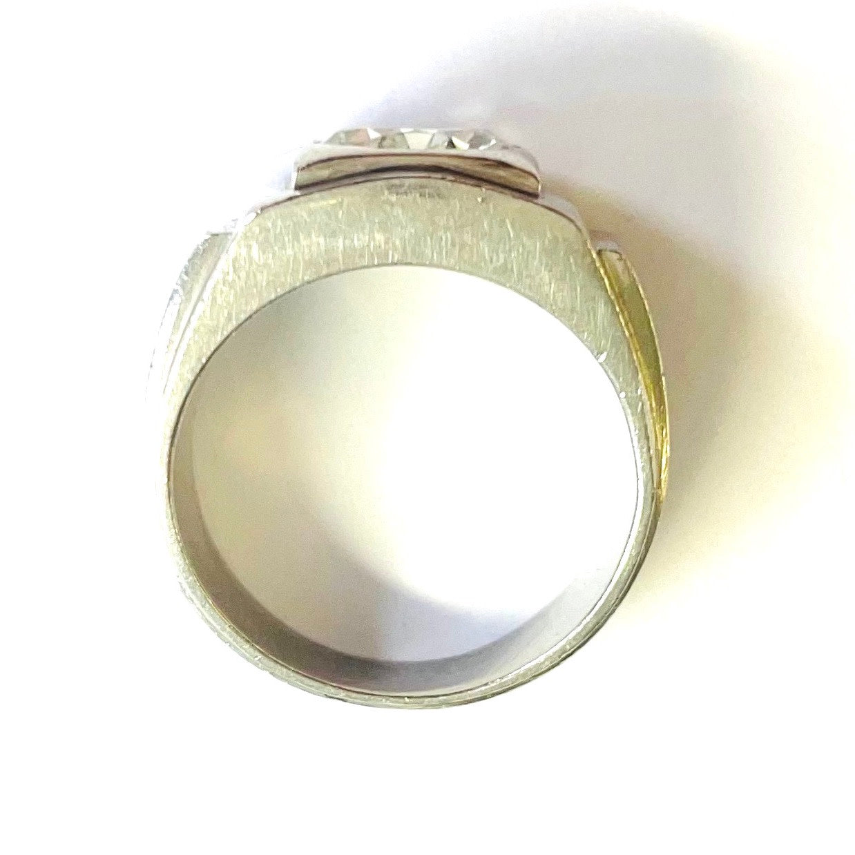 French Art Deco Platinum Diamond Ring profile