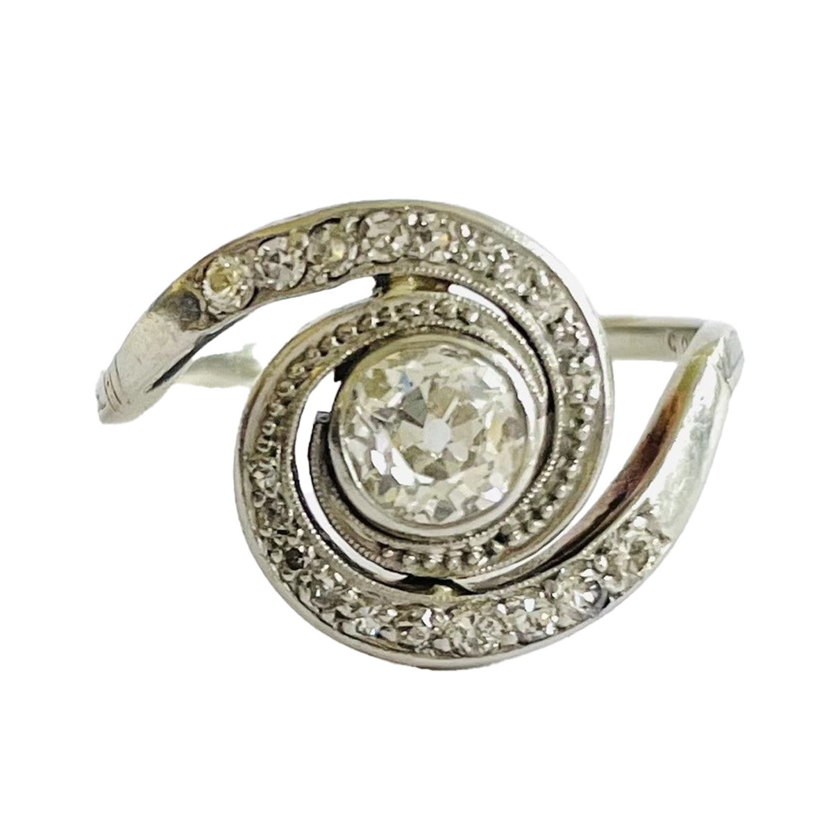 1940s 14KT White Gold Diamond Ring front