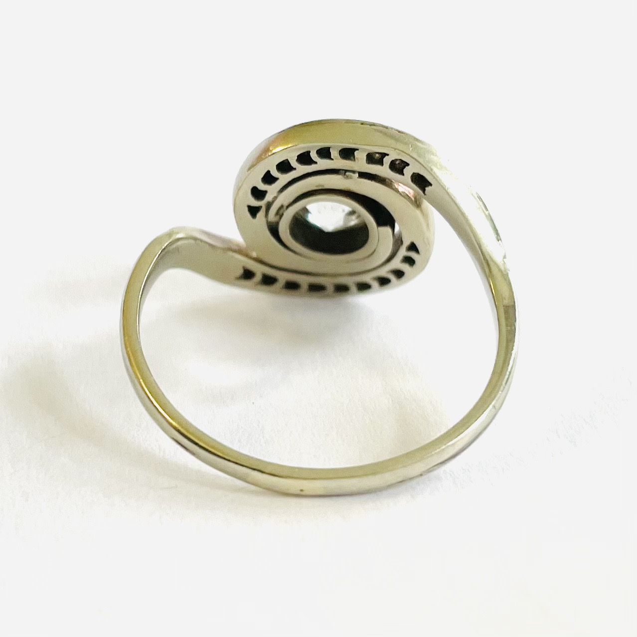 1940s 14KT White Gold Diamond Ring back
