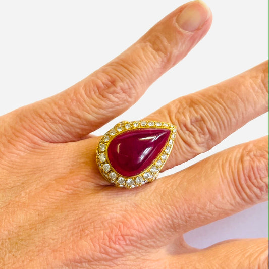 Hemmerle 1980s Platinum & 18KT Yellow Gold African Unheated Ruby & Diamond Ring on finger