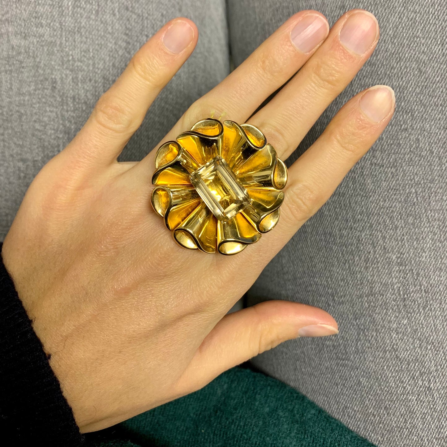 1940s 18KT Yellow Gold Citrine Brooch front