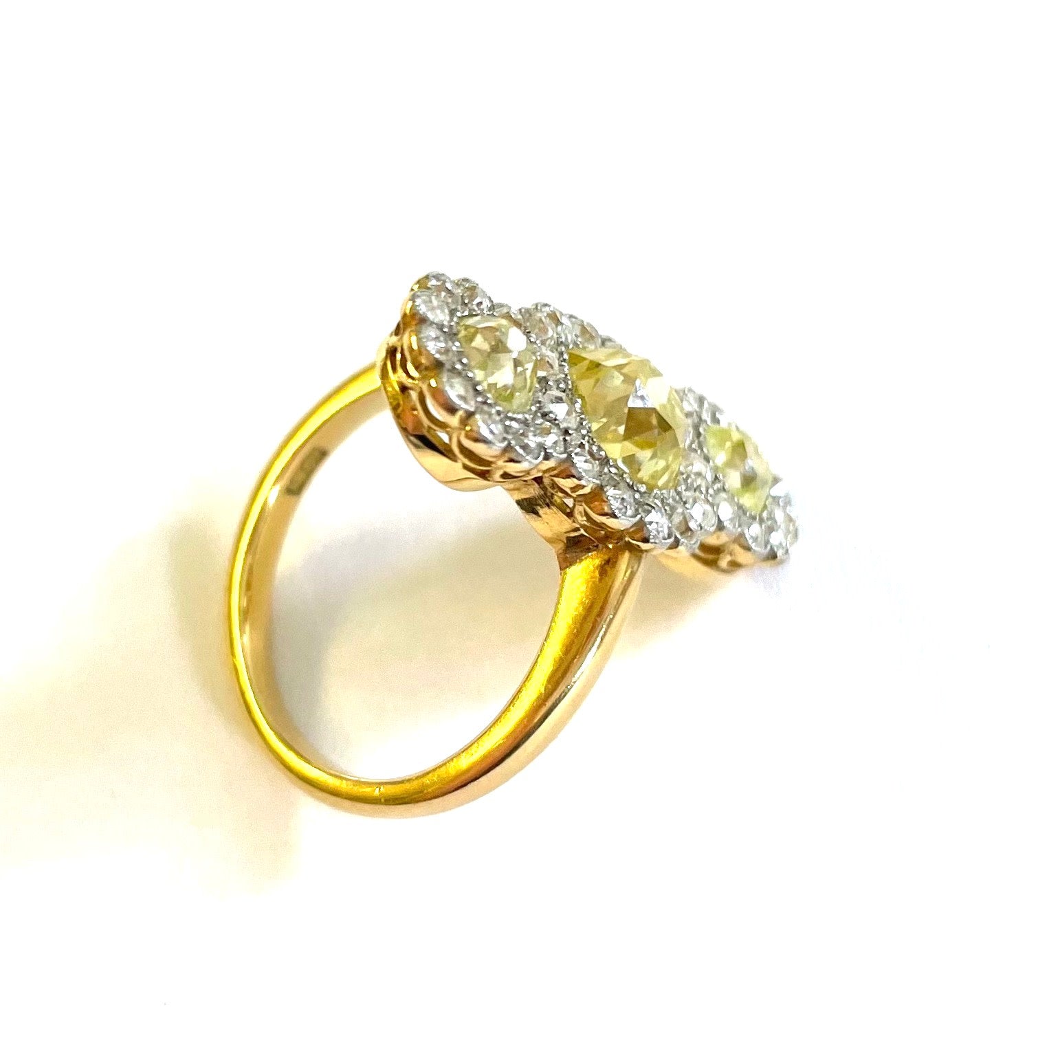 1960s Platinum & 18KT Yellow Gold Diamond Ring side