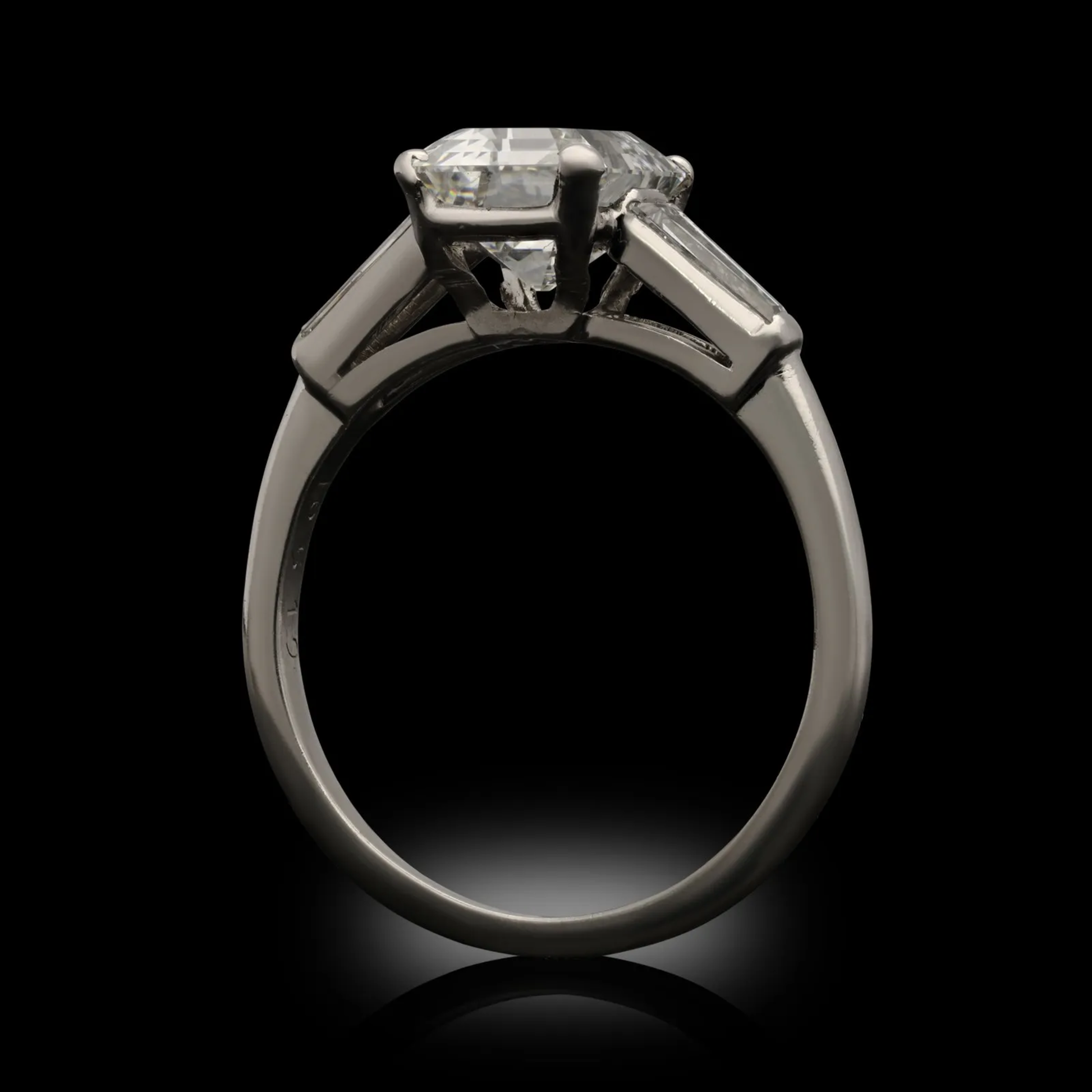 Cartier 1950s Platinum Diamond Ring profile