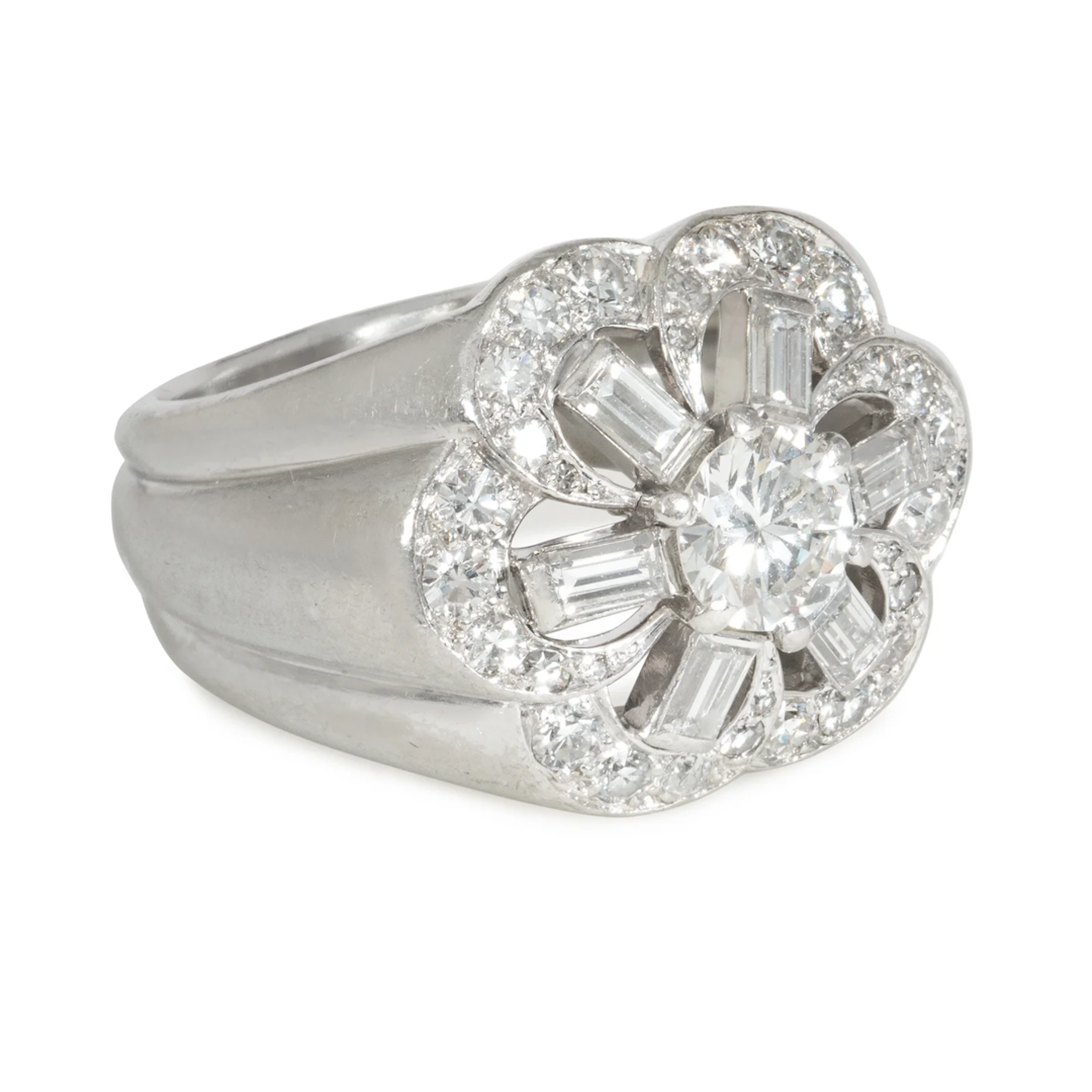 French 1940s Platinum Diamond Ring side