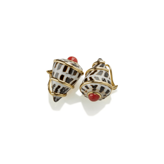 Trianon Post-1980s 18KT Yellow Gold Coral & Shell Earrings front