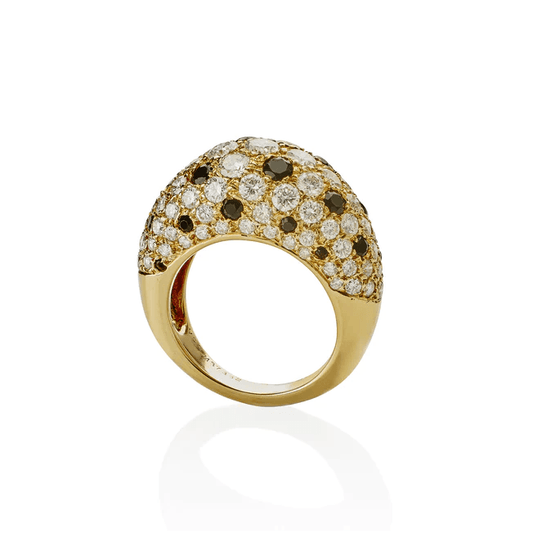 Van Cleef & Arpels Paris 1980s 18KT Yellow Gold Diamond & Onyx Pelouse Ring profile