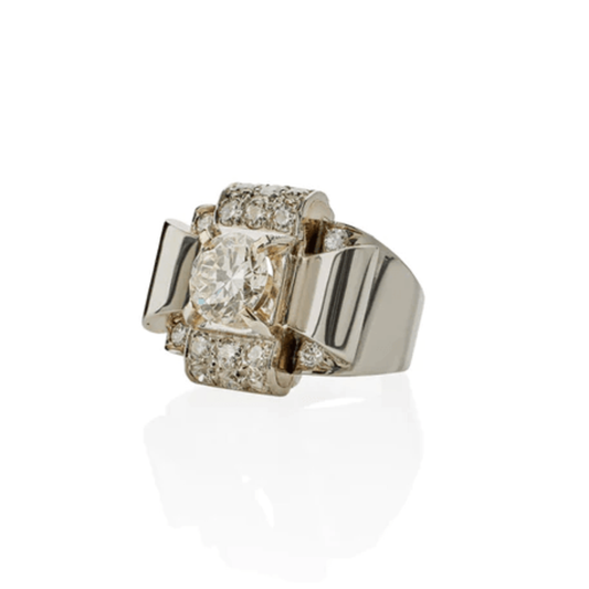 Truche French Retro 18KT White Gold Diamond Ring side