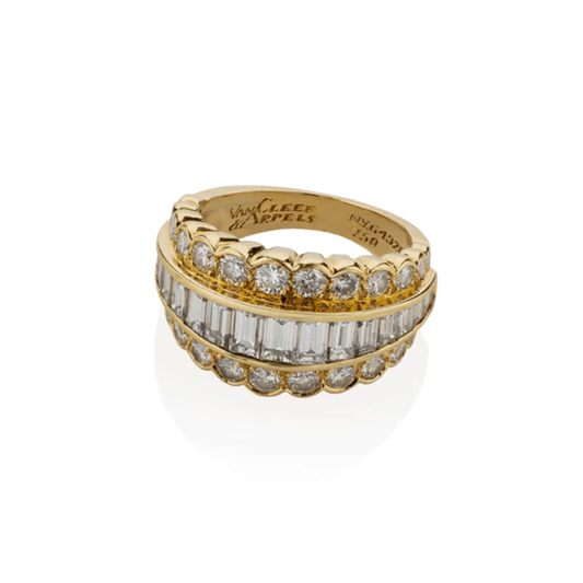 Van Cleef & Arpels N.Y. 1970s 18KT Yellow Gold Diamond Ring front